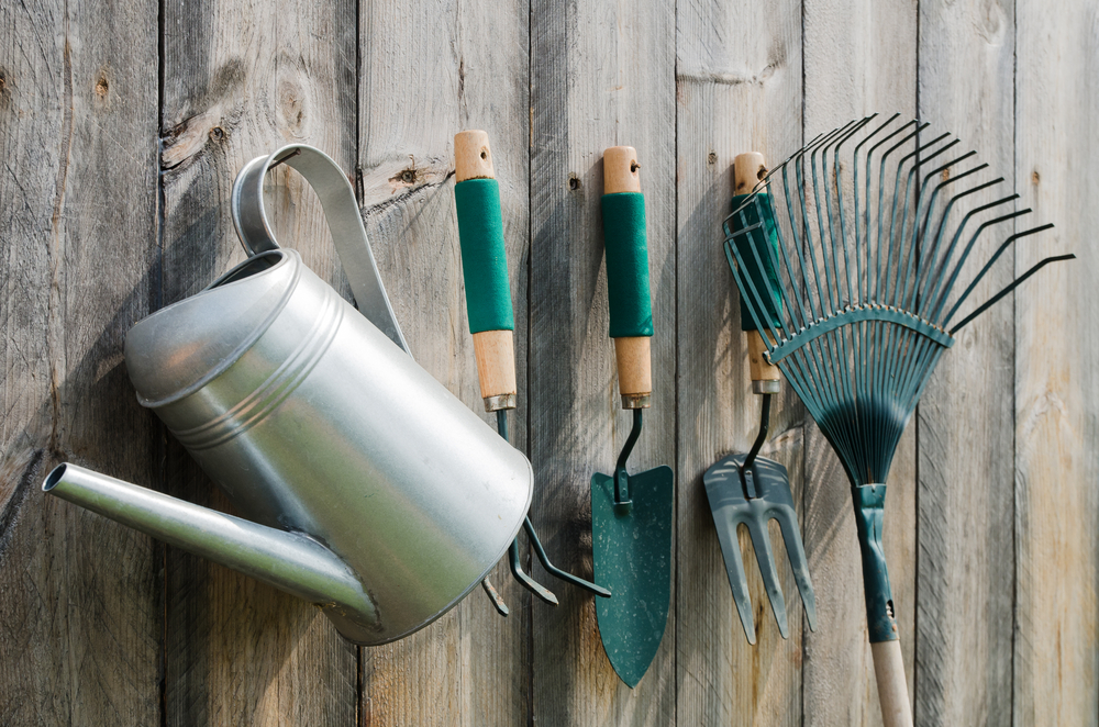 outils produits jardin
